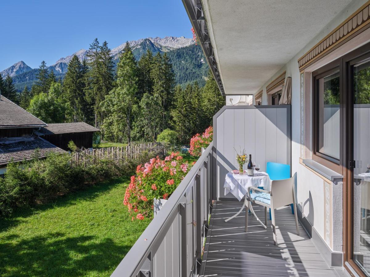 Design Apartments & Zimmer - Zugspitze Leutasch Eksteriør billede