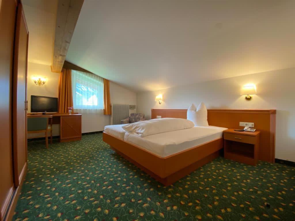 Design Apartments & Zimmer - Zugspitze Leutasch Eksteriør billede