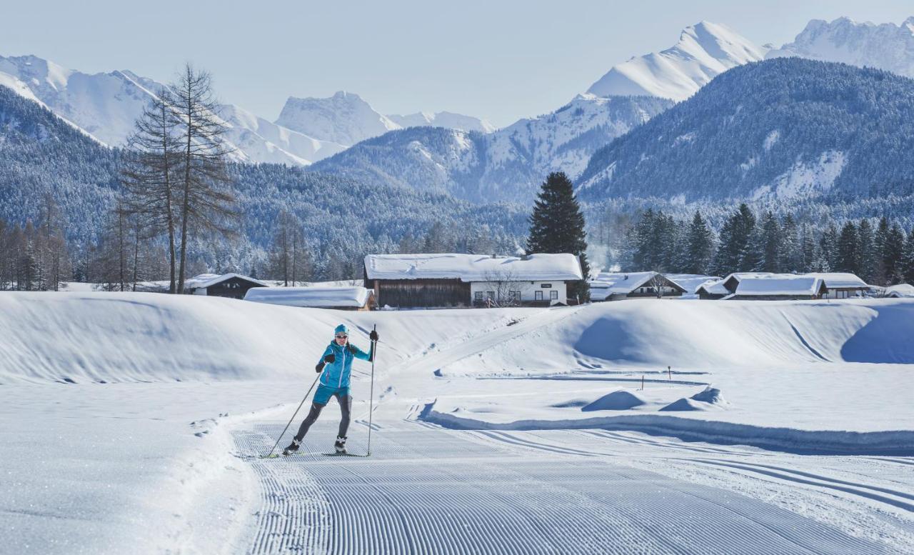 Design Apartments & Zimmer - Zugspitze Leutasch Eksteriør billede