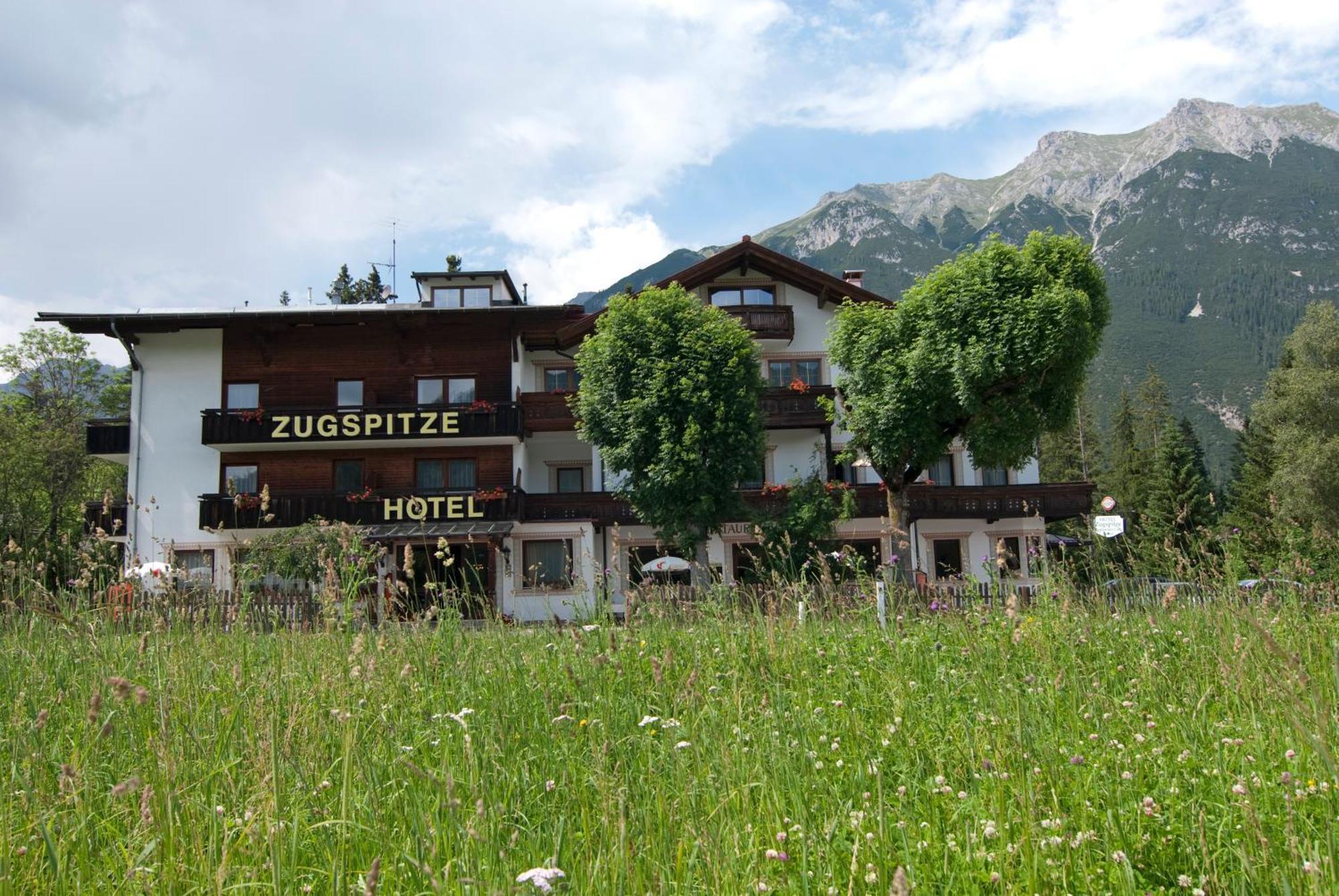 Design Apartments & Zimmer - Zugspitze Leutasch Eksteriør billede