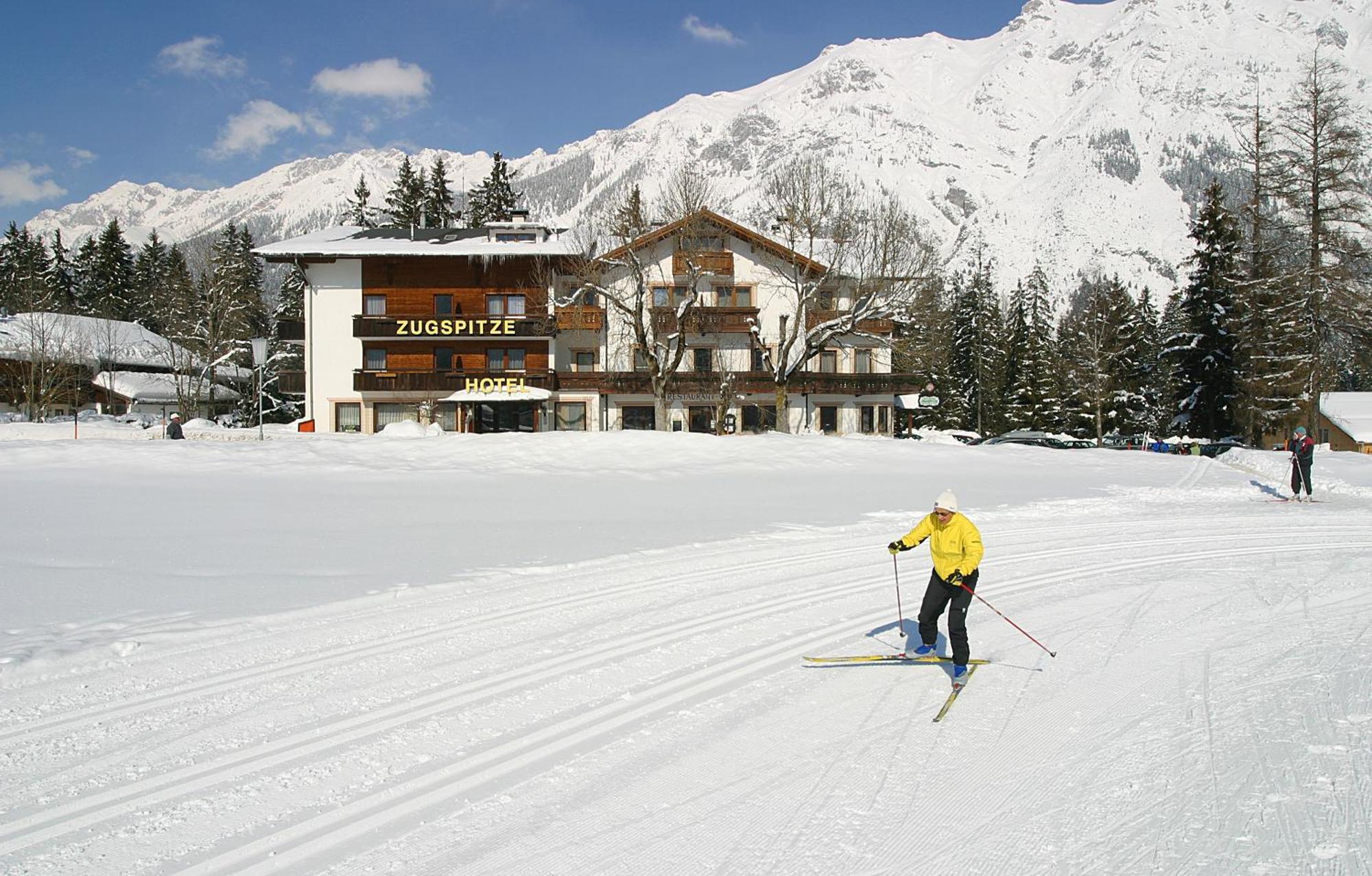 Design Apartments & Zimmer - Zugspitze Leutasch Eksteriør billede
